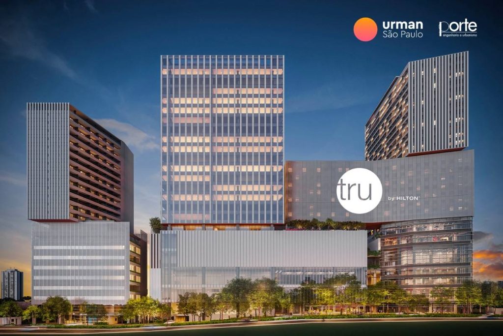 Fachada do Urman São Paulo, destacando a localização do Tru by Hilton dentro do empreendimento, para melhor visualização dos investidores.