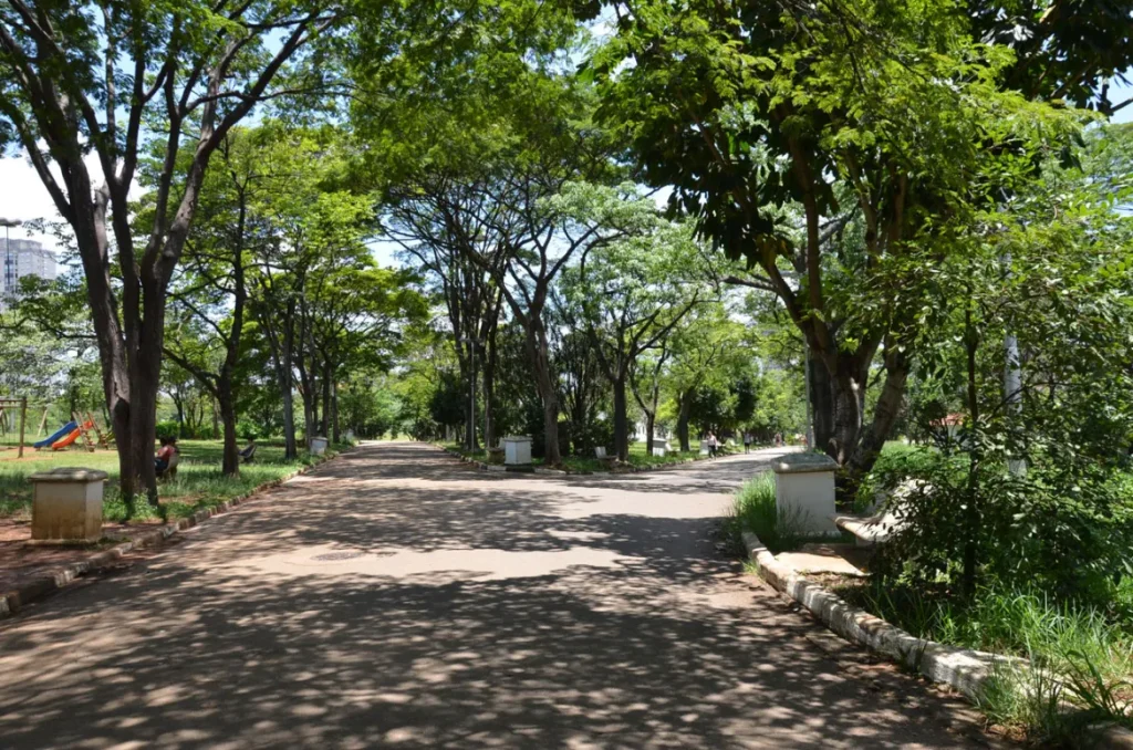 Parque CERET, Anália Franco